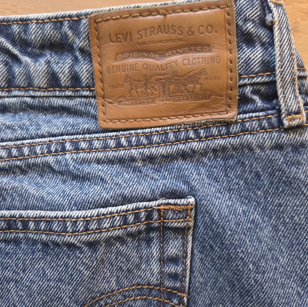 Levi's Womens Low Loose Jeans Light Wash 33 X 30* - Picture 10 of 11